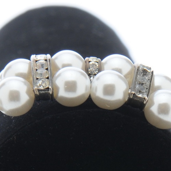 White Pearl & Rhinestone Bracelet Vintage FREE with purchase* - Picture 2 of 6